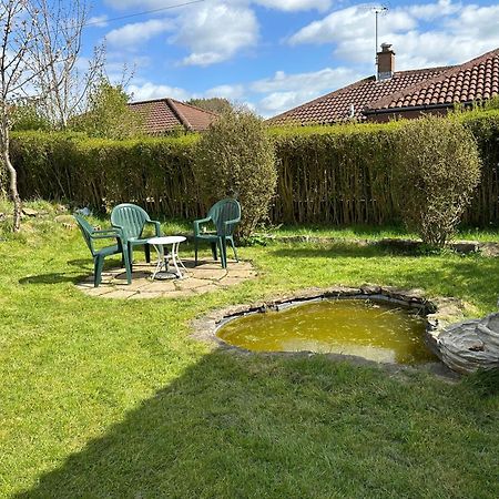 Lovely Countryside Getaway Roslin Exterior photo